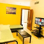 Royal Marina Inn