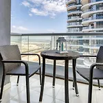 Superb Apartment Downtown Dubai, Amazing Location!