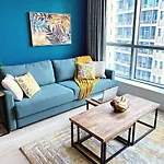 Beautiful Close To Beach Dubai Marina Apartment