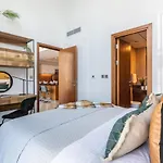 The Smart Concierge - Bay Central