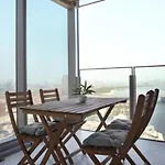 D1 Tower - 2Br Apartment - Allsopp&Allsopp