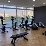 4 Bedroom Penthouse - Large Patio - By Bnbme Homes - E2901
