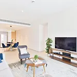 Elegant 2 Bedroom Apt With Spectacular Views In The Address