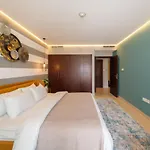 One Bedroom In Burj Views By Radiance Vacation Stays
