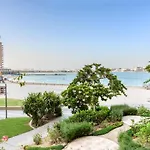 Lively 1 Bedroom At Al Nabat Shoreline 8 Palm Jumeirah By Deluxe Holiday Homes
