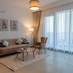 Mira Holiday Homes - One Bedroom In Creek Harbor
