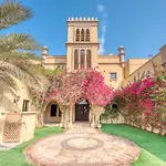 Splendid 5Br Villa At Canal Cove Palm Jumeirah By Deluxe Holiday Homes