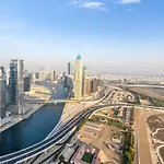 Bnbmehomes - Luxury 2B Apt - Al Habtoor - Amna Tower - 5044