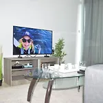 Dubai Marina 1 Bedroom Hall Apartment With Beautiful View