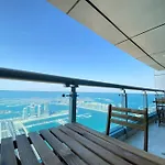 Lux Bnb Princess Tower Duplex Ocean & Palm Views