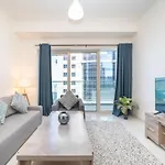 Luton Vacation Homes-Damac Heights Tower- Dubai Marina-21Ab03