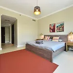 Luxury Escapes - 2-Br Marina View Retreat At Marina Quays
