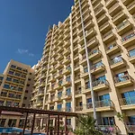Higuests - Luxurious 1Br Apartment With Balcony In Jvc