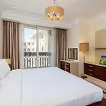 Royal Club By Rvhr, Grandeur Residence Crescent Palm Jumeirah