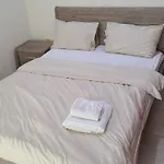 Cozy 2Bhk Near To Dmcc Metro Station -505