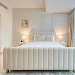 Ornate 2Br At Ocean Heights Dubai Marina By Deluxe Holiday Homes