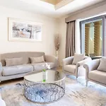 Luxurious 3Br Townhouse With Maid\'S & Private Pool In Palm Jumeirah