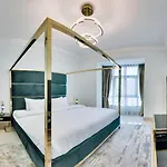 Souk Al Bahar Apartment Near Burj Khalifa