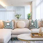Dhh - Fabulous Stay Premium 3 Beds, City Walk B16