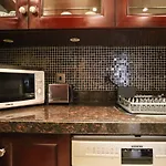 Higuests - Charming Apt With Private Balcony Near Dubai Mall