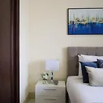 Higuests - Charming Apt With Private Balcony Near Dubai Mall