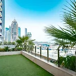 Higuests - Chic Apt With Spectacular Aerial Sea Views