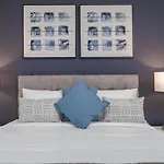 Higuests - Chic Apt With Spectacular Aerial Sea Views