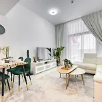 Urban 1Br At Binghatti Stars Dubai Silicon Oasis By Deluxe Holiday Homes