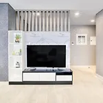 Graceful 1Br At Azizi Aliyah Residence Dubai Healthcare City By Deluxe Holiday Homes