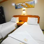 Maaeen Hotel