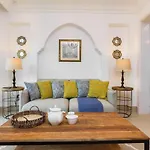 Souk Al Bahar Al Tajer, Burj Khalifa - Mint Stay