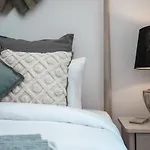Higuests - Elite Business Bay Residence
