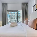 Chic Spacious 1 Bedroom Apartment In Dubai South.