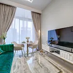 Brand NEW 1BR - Business Bay - Burj Khalifa View 1303