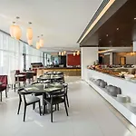 Hyatt Place Dubai Al Rigga