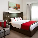 Holiday Inn Express Dubai Internet City By Ihg
