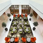 Grand Cosmopolitan Hotel