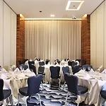 Grand Cosmopolitan Hotel