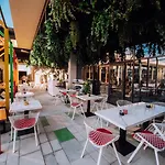 Studio One Hotel