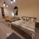 Spacious 2 Bedroom With Maid Room For Families