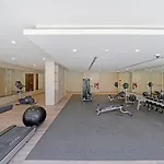 Cozy One Bedroom Apartment With Burj-Khalifa View