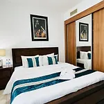 3 Bedroom Sea View Apartment Princess Marina ! Walk To Beach