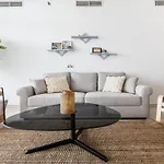 Hashtag Holiday Home - Luxury 2Bdr Apartment On The Palm Azure Residences