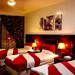 Karoon Hotel