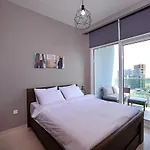 Reva Residences - 5 Min To City Center Downtown - Views To The Canal