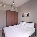 Reva Residences - 5 Min To City Center Downtown - Views To The Canal