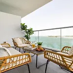 Hashtag Holiday Home - Luxury 2Bdr Apartment On The Palm Azure Residences
