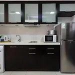 Sky View Tower Apartment In Dubai Marina Jbr