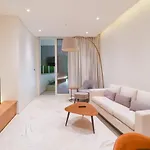 شقة خاصة في فايف جميرا مع مسبح خاص Private Apartment In A Hotel Five Jumeirah Village With Private Pool