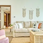 Boho-Chic Cosy 1Br, Minutes To Burj Khalifa